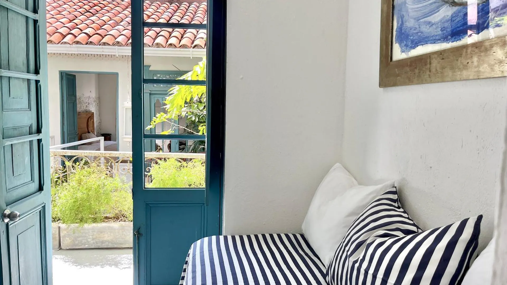 By Calamari Homes - Casa Aura Victoria Walled City Картахена Дом отдыха