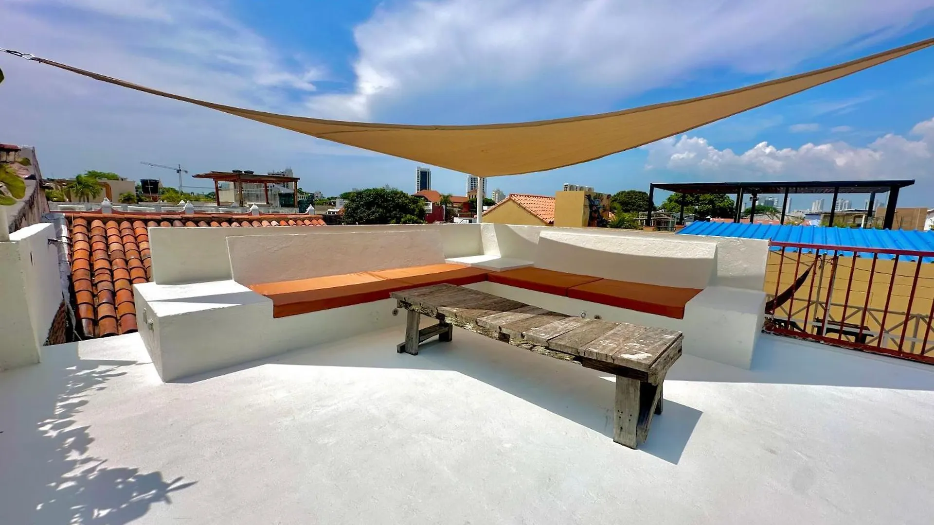 By Calamari Homes - Casa Aura Victoria Walled City Картахена Дом отдыха